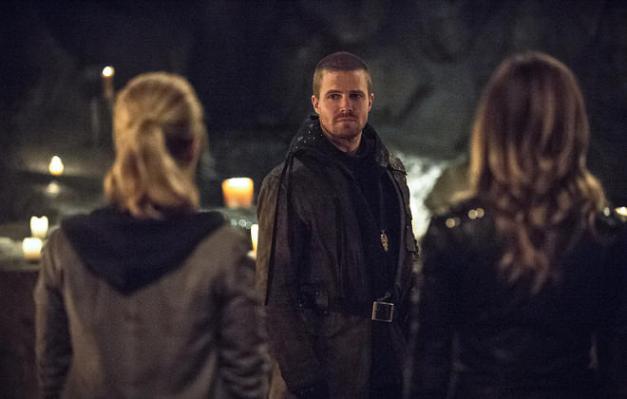 arrow-this-is-your-sword-felicity-oliver-and-laurel
