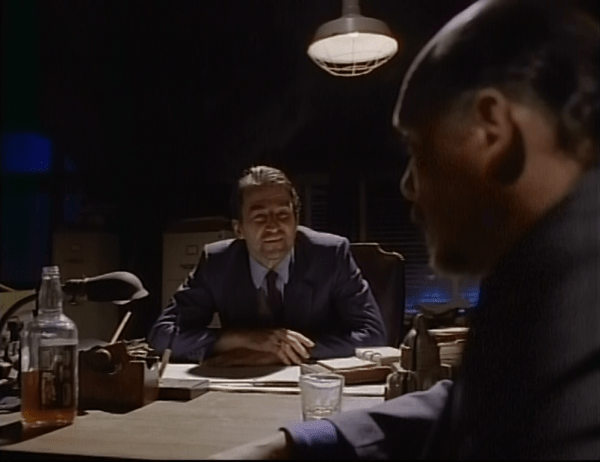 Waterson as the sleazy PI