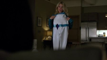 jessica-jones-episode-5-recap-costume-450x253