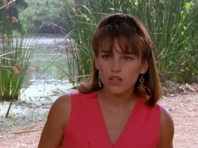 Mighty Morphin Power Rangers S:01 E:29 – Channel: Superhero